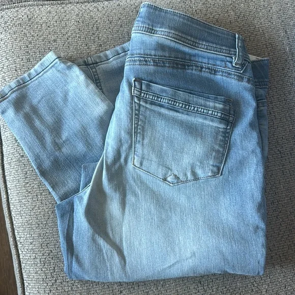 Democracy Jeans - Picture 4 of 6